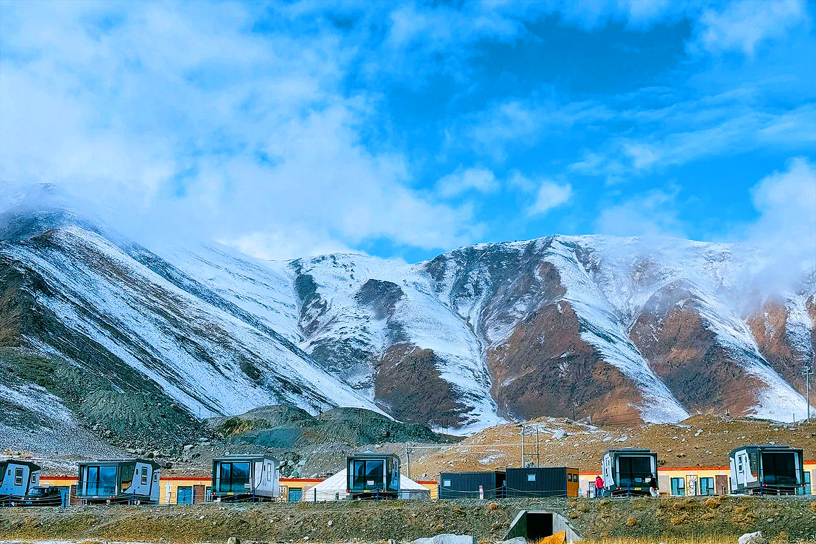 6-Day Deep Dive into Southern Xinjiang (Buzhou Mountain Campground/Apa + Kashgar + Taxkorgan + Buzhou Mountain + Muztagh Ata Volcano + Oy Tagh & Muztagh Ata Glacier + Pamir Highway + Western Pole + Wakhan + White Sand Lake + Drone)
