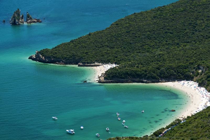 Arrabida Natural Park and Sesimbra Day Tour From Lisbon
