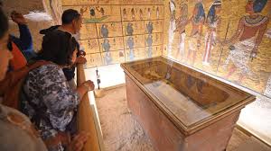 VIP Tour to East and West Bank + Karnak Sound & Light Show