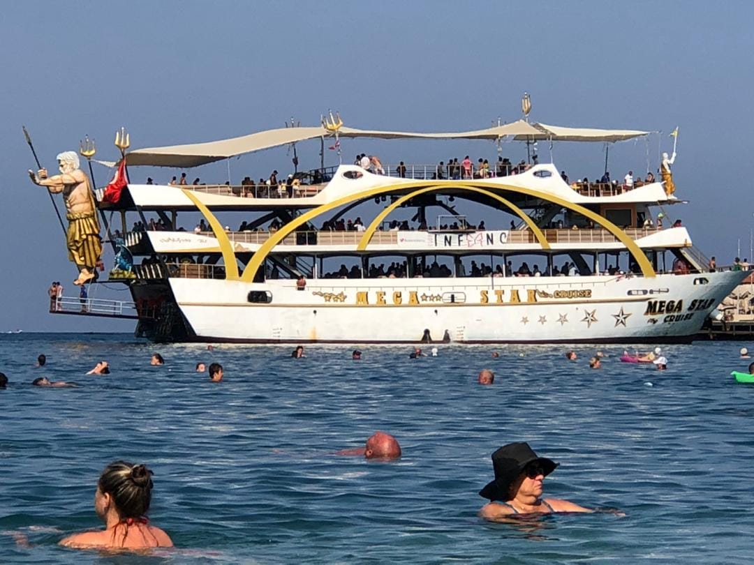 Antalya/Kemer Megastar Boat Tour w/Lunch & Hotel Pickup