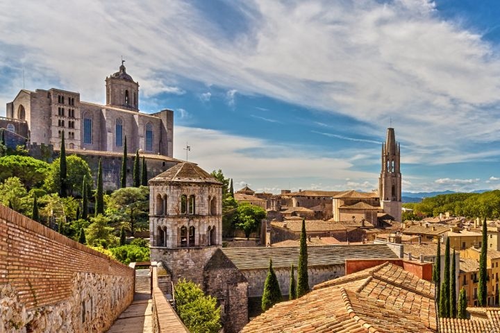 Girona, Figueres, and Cadaques Tour from Barcelona