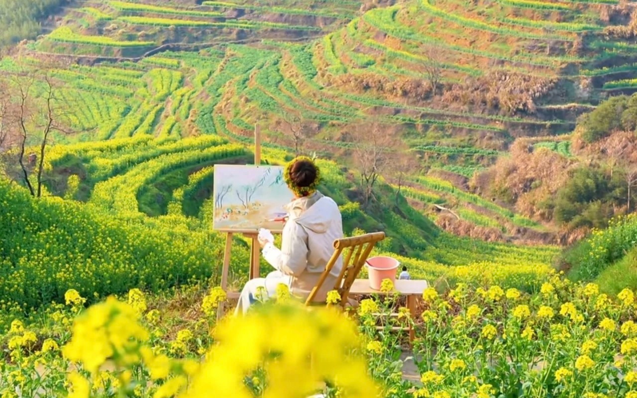 Ascending Spring Mountain 