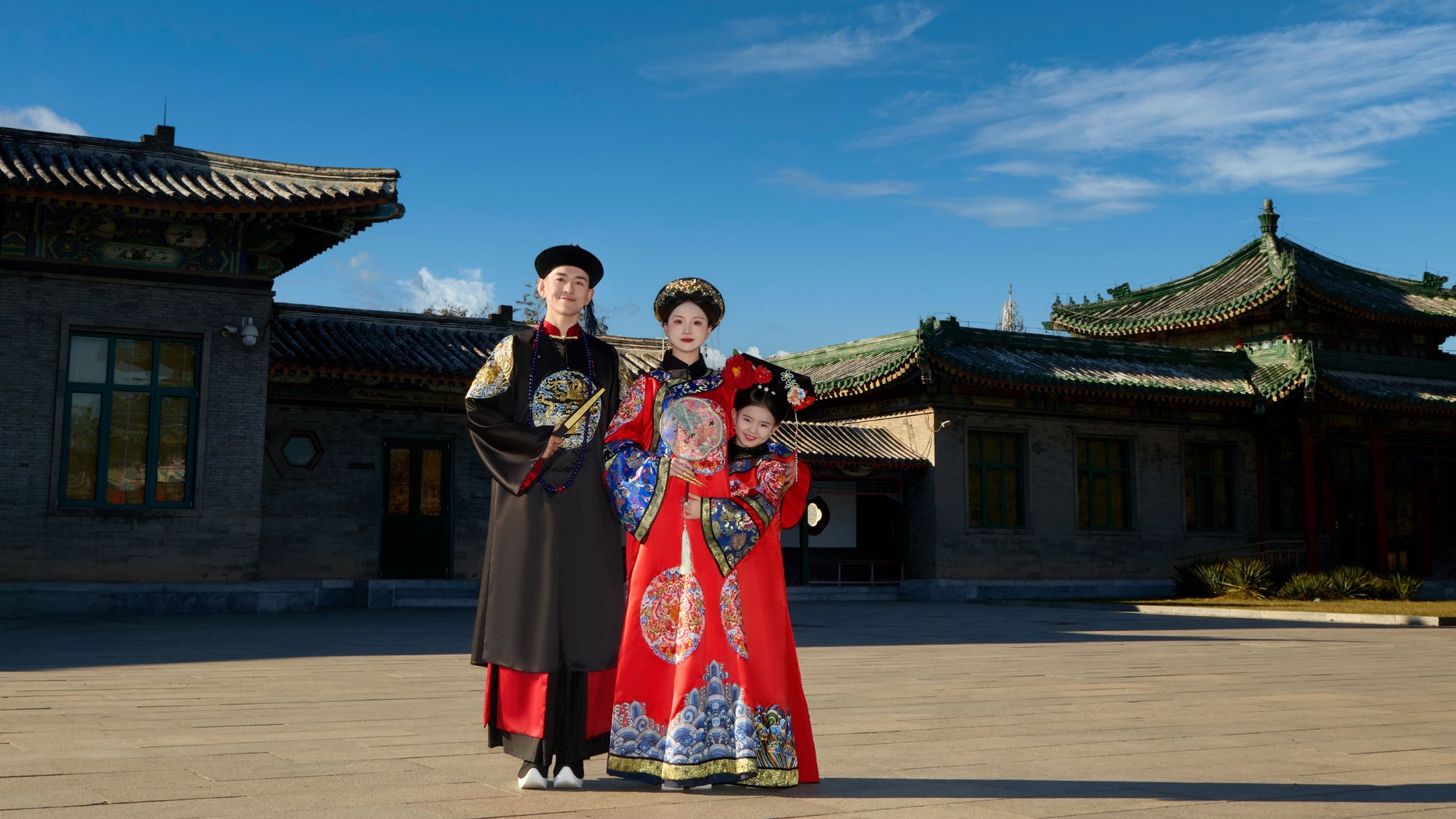 北京：租賃中國清代明代特色服裝（包含造型和淡妝）