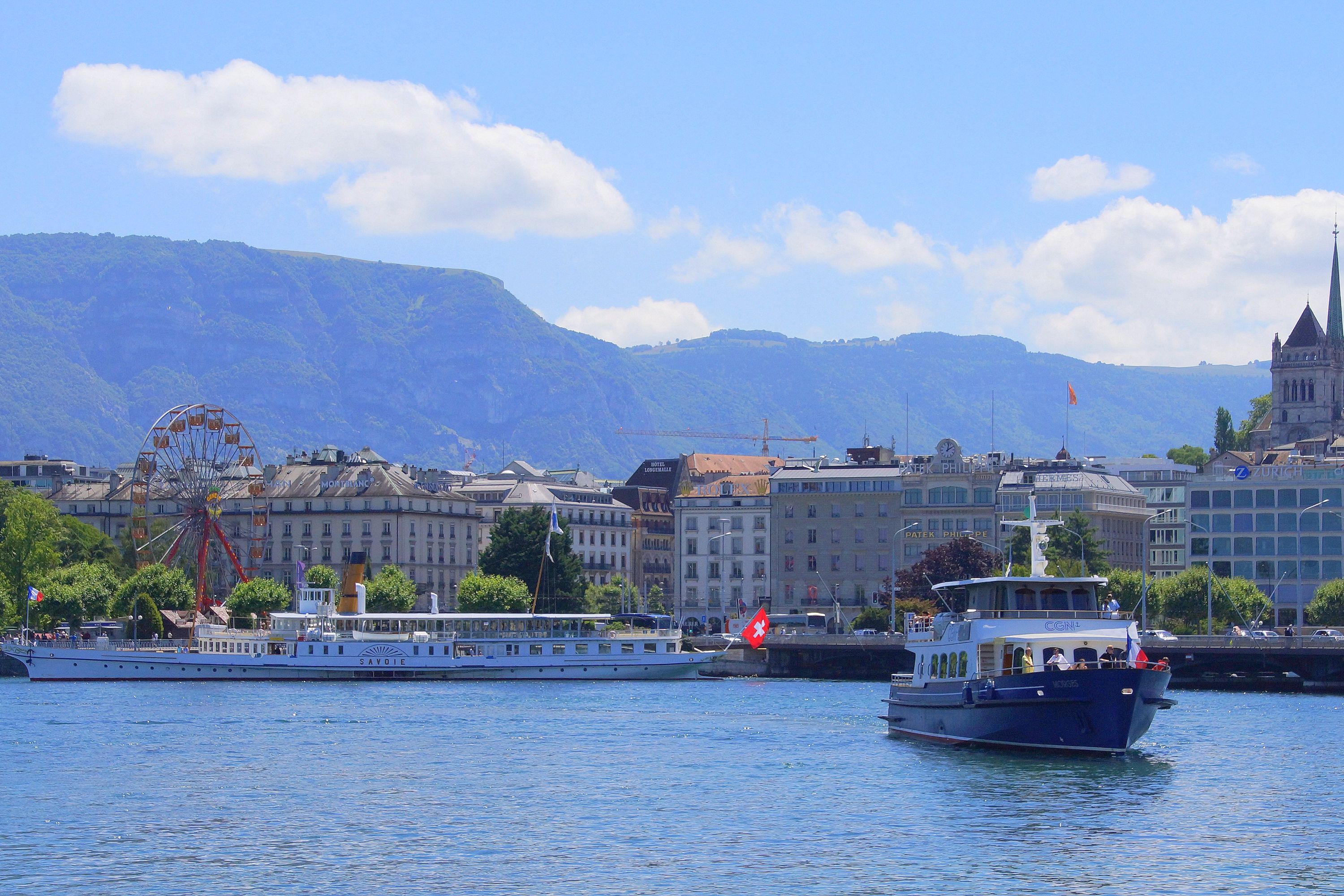 Lake Geneva Sightseeing Cruise Experience