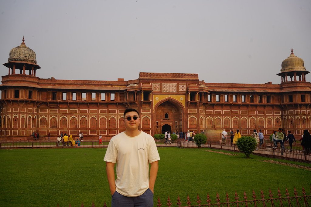 Evening tour of Agra city with Agra fort & Mehtab Garden