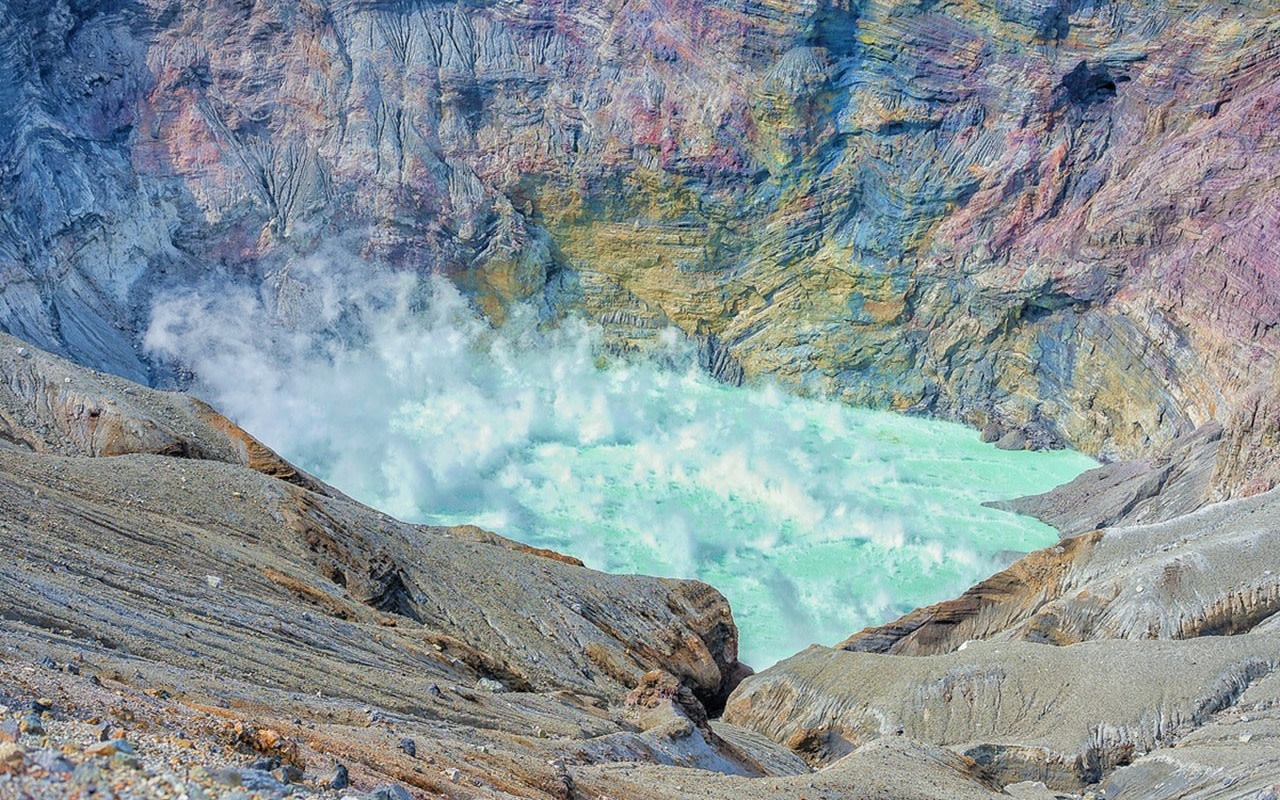 [Kumamoto Day Trip] Departing from Fukuoka: Takachiho Gorge & Mount Aso Crater (No transfer shuttle required) & Kamishikimi Kumanoza Shrine (Firefly Forest)