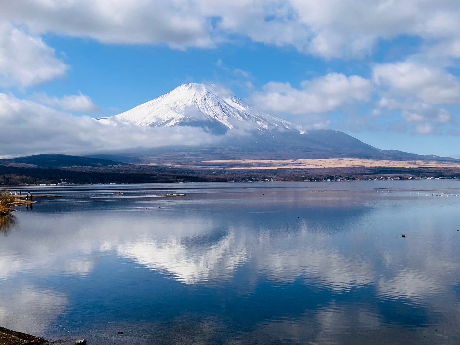 【富士山羅森便利店打卡及雙湖一日遊】 -富士山洞窟鳴澤冰穴, 河口湖，山中湖(上野或新宿出發  午餐可選神戶牛肉涮涮鍋定食)