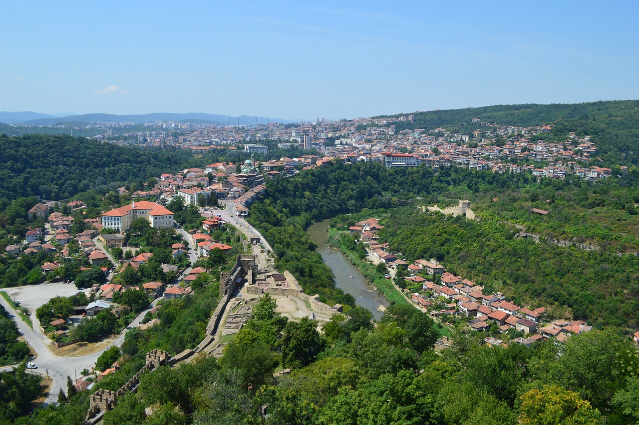 From Romania to Bulgaria: Discover Veliko Tarnovo & Arbanassi
