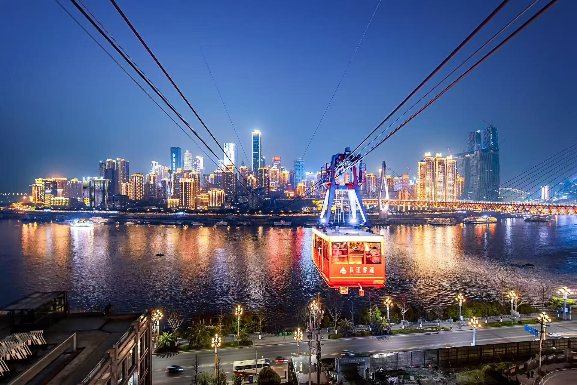 Chongqing + Zhangjiajie +Furong Town + Fenghuang  8-Day Tour 