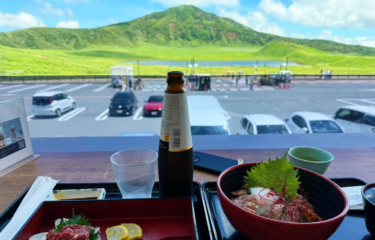 【人氣必選】九州熊本阿蘇一日行｜熊本城巡禮・阿蘇火山奇觀・草千里漫步・火山博物館打卡・阿蘇道路驛站｜福岡或熊本上車