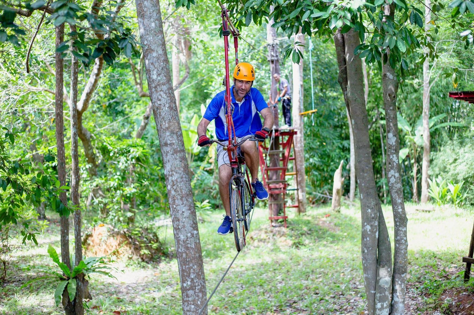 Krabi: Canoeing and Zipline Tour 