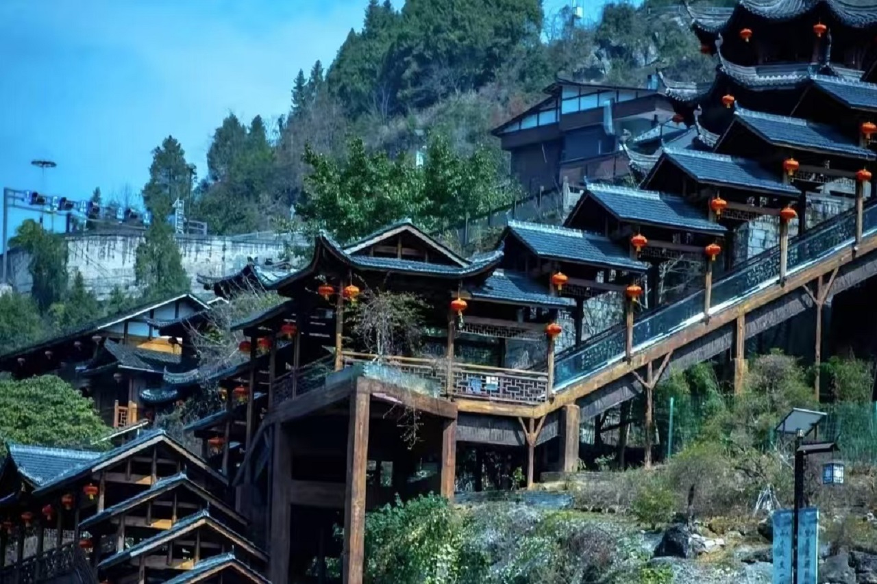 重慶武隆深度3日遊2-8人團（武隆天生三橋+仙女山森林公園+烏江古鎮+洪崖洞+重慶夜景必打卡地點+星級酒店）