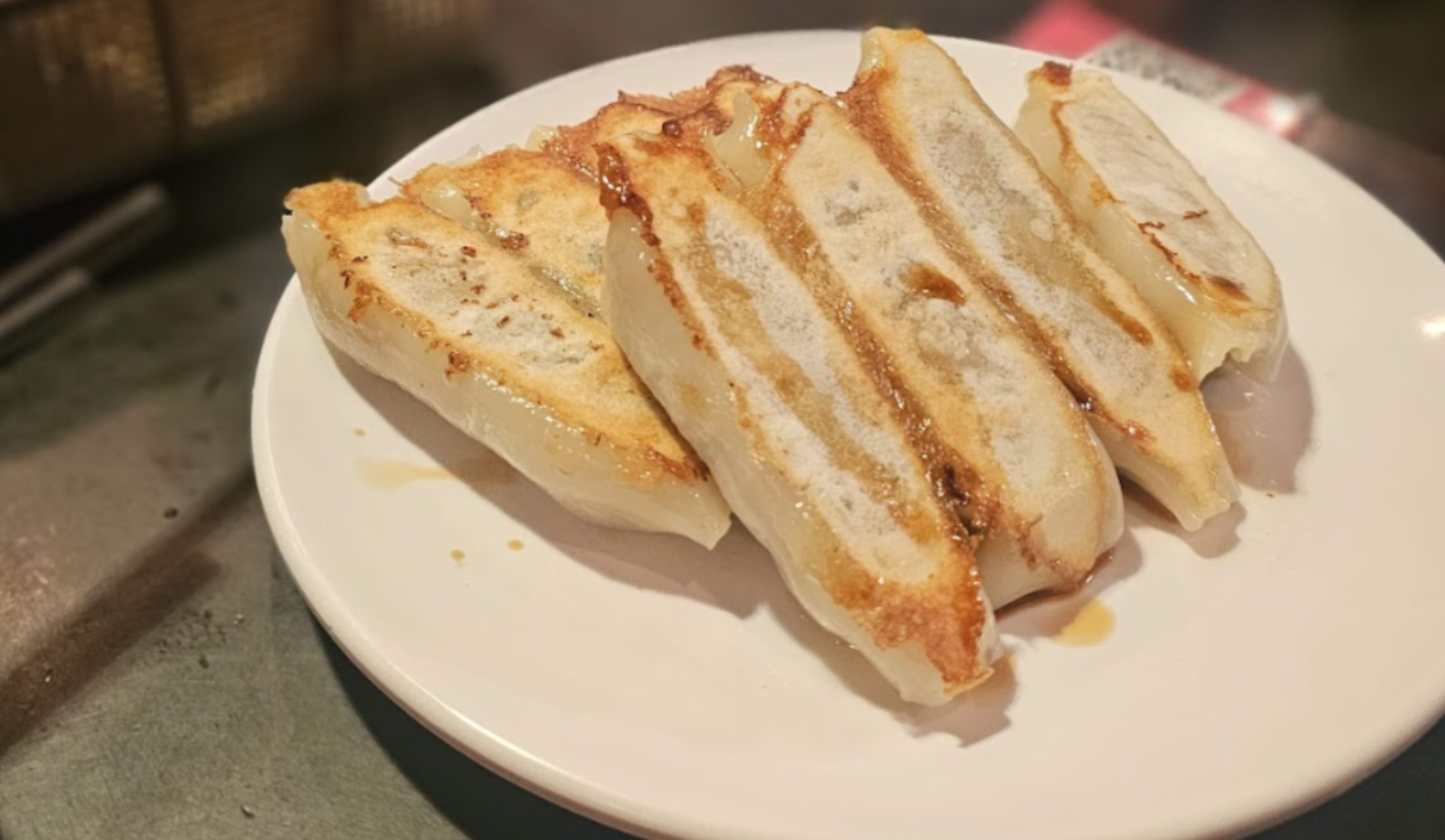 來自墨爾本隱秘小巷餐廳的金牌煎餃