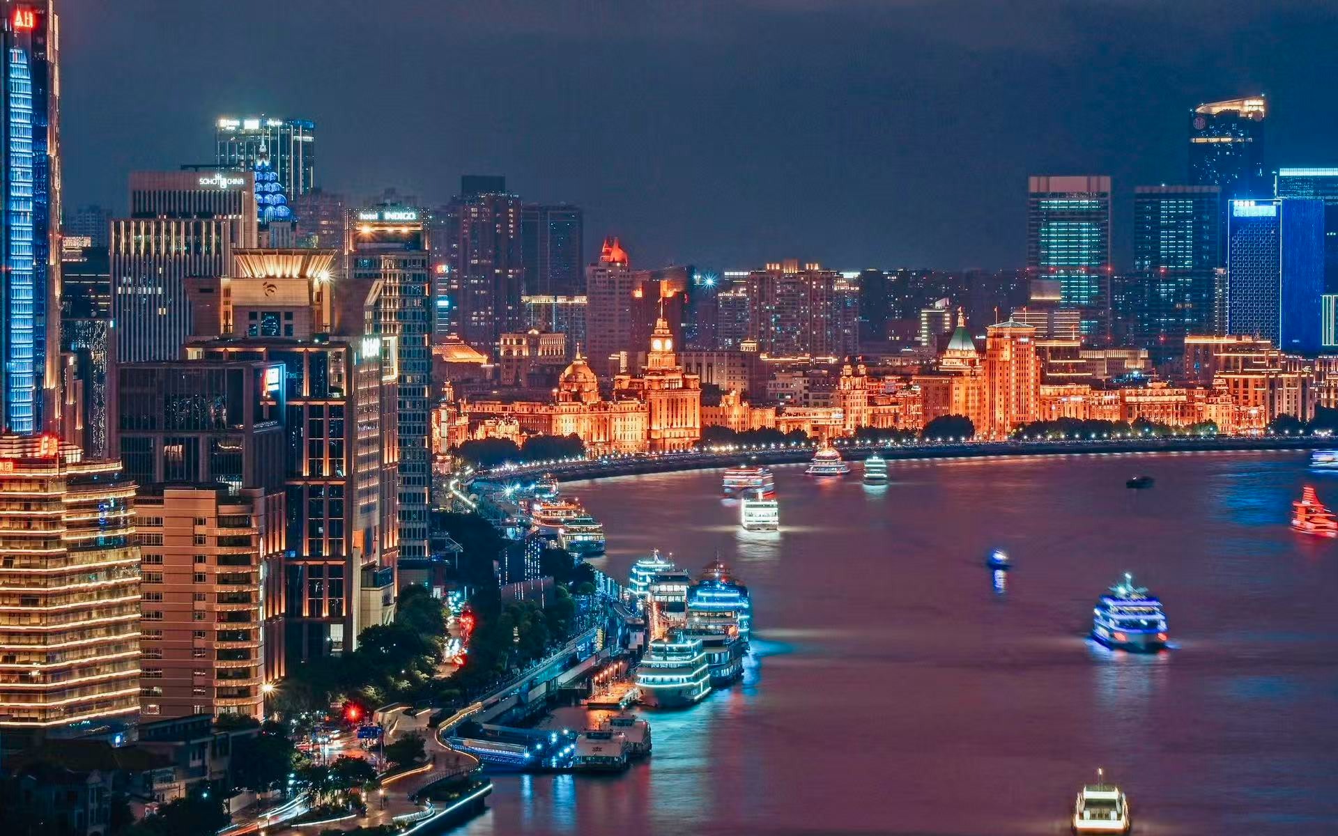 Huangpu River Cruise in Shanghai