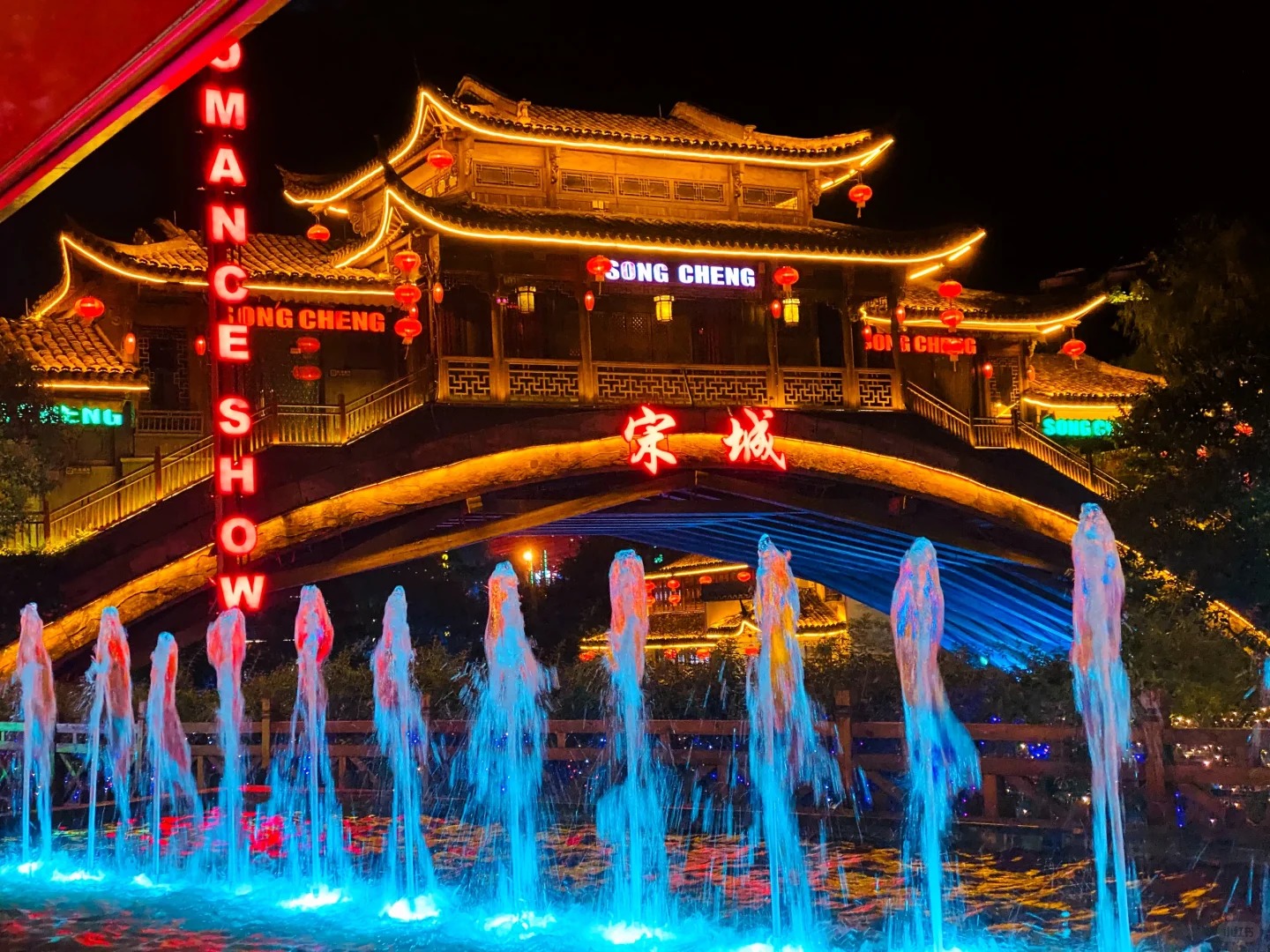 南京出發+揚州+蘇州+杭州五日跟團遊(南京集合&杭州解散+靈山大佛+夜遊烏鎮+贈送宋城千古情）
