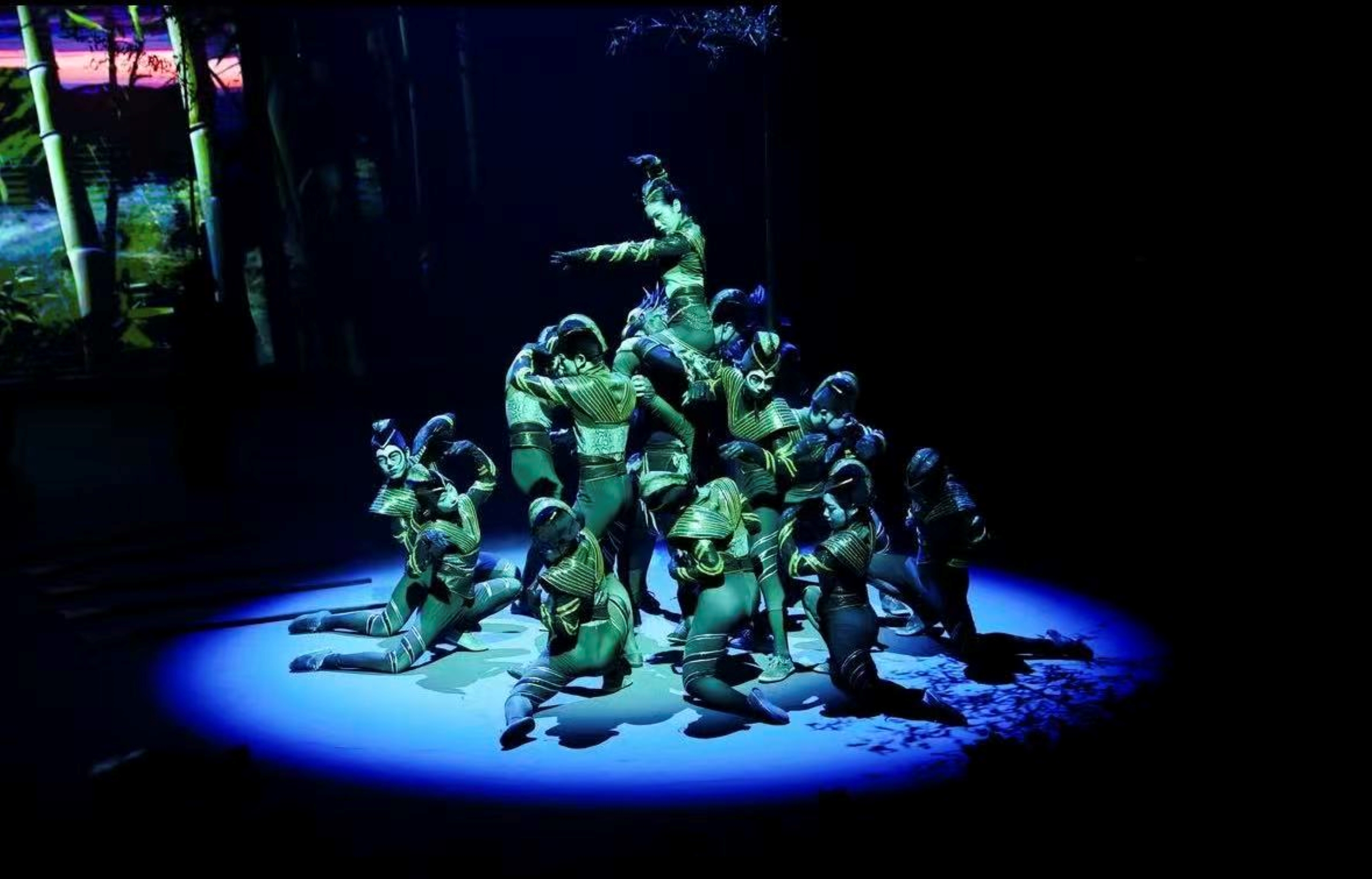 是一場跨越感官邊界的體驗,一次觸碰藝術與科技交融的旅程 是一場跨越感官邊界的體驗,一次觸碰藝術與科技交融的旅程