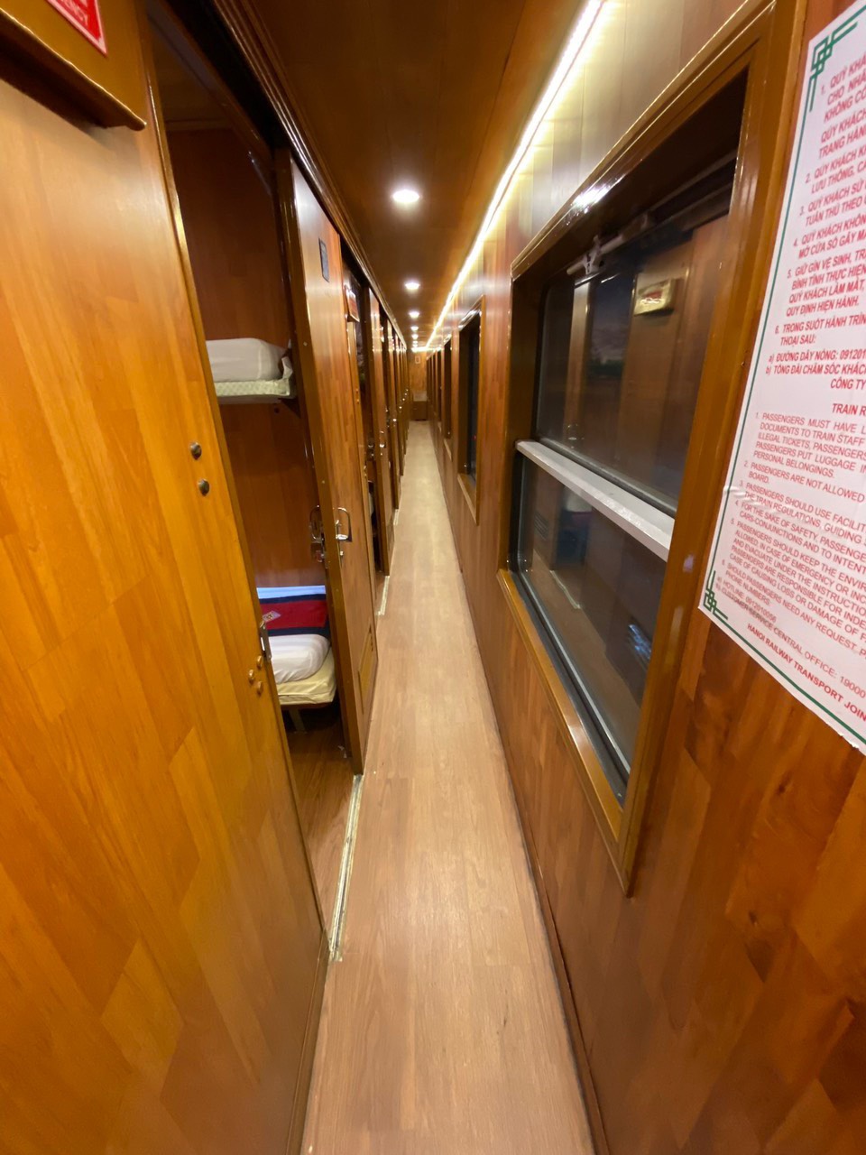河內 - 峴港豪華臥鋪火車（Damitrans Express）