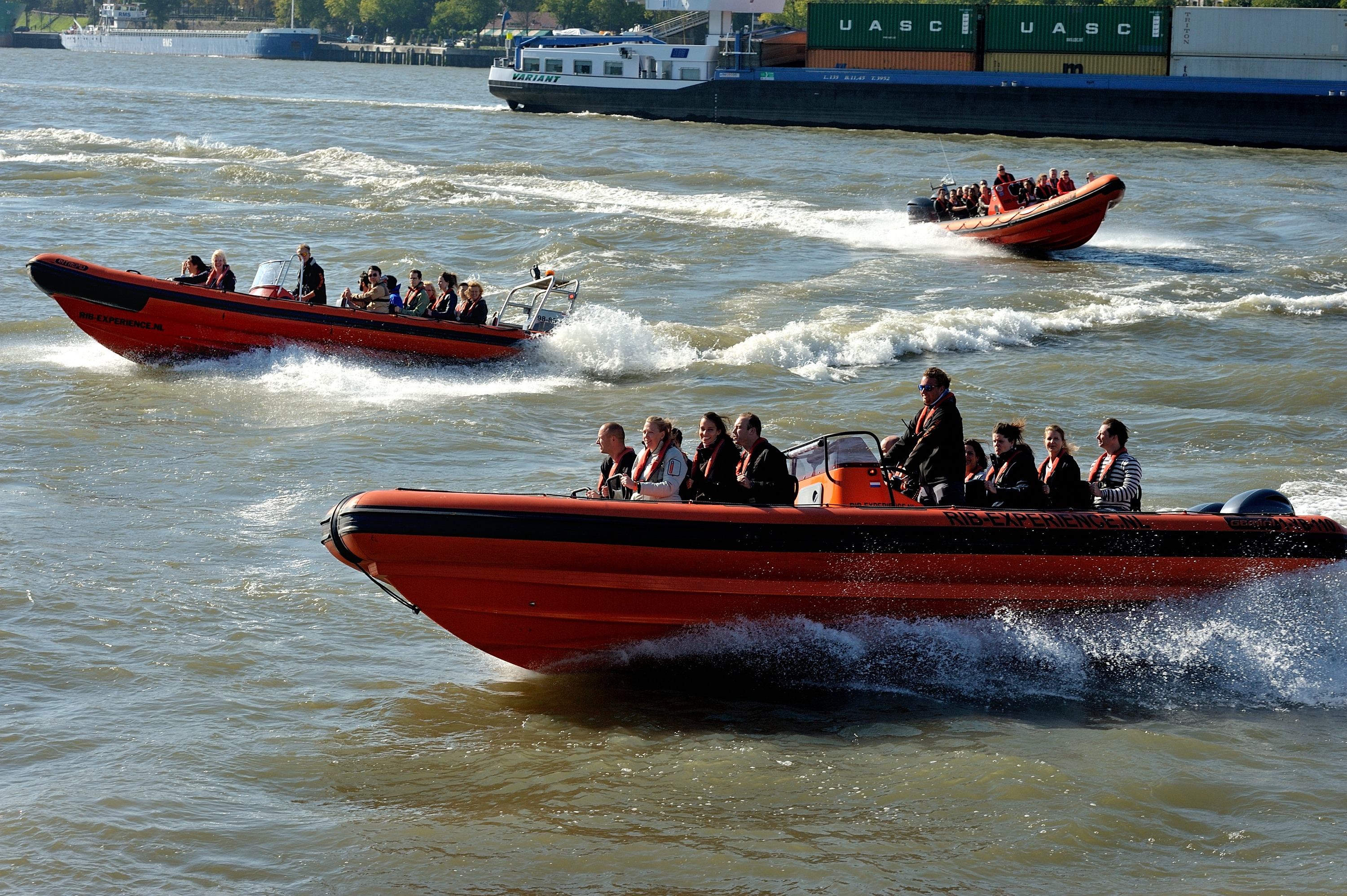 Rotterdam: RIB Speedboat Sightseeing Cruise