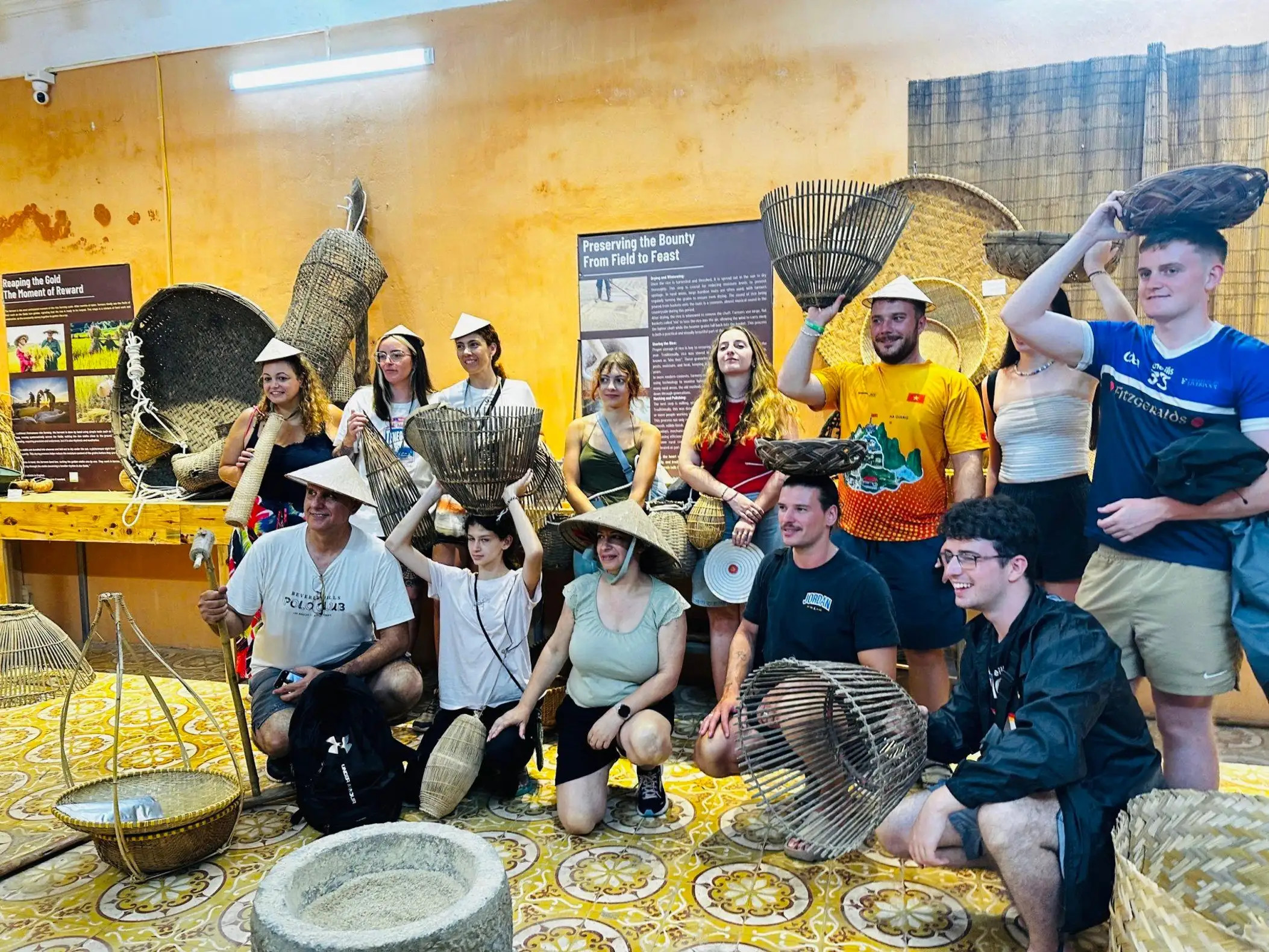 Нинь Бинь: Готовьте и ешьте в 100-летнем семейном доме в Там Кок