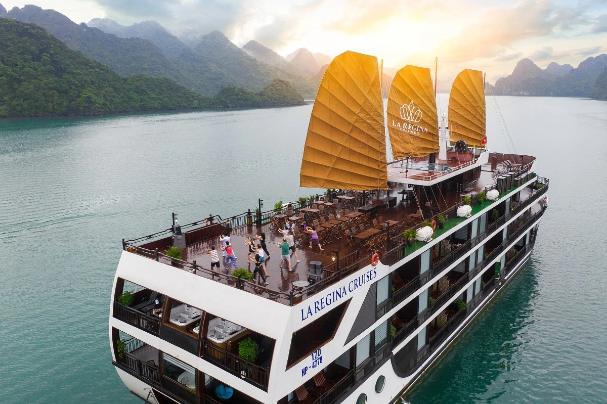 [New Route] 2D1N Ha Long & Lan Ha Bay by La Regina Legend Cruise