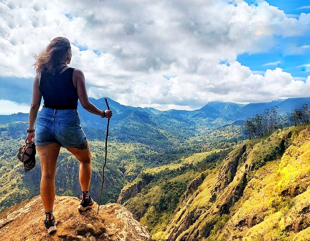 Discover Ella- Ella Rock, Little Adam's peak & Nine arch bridge