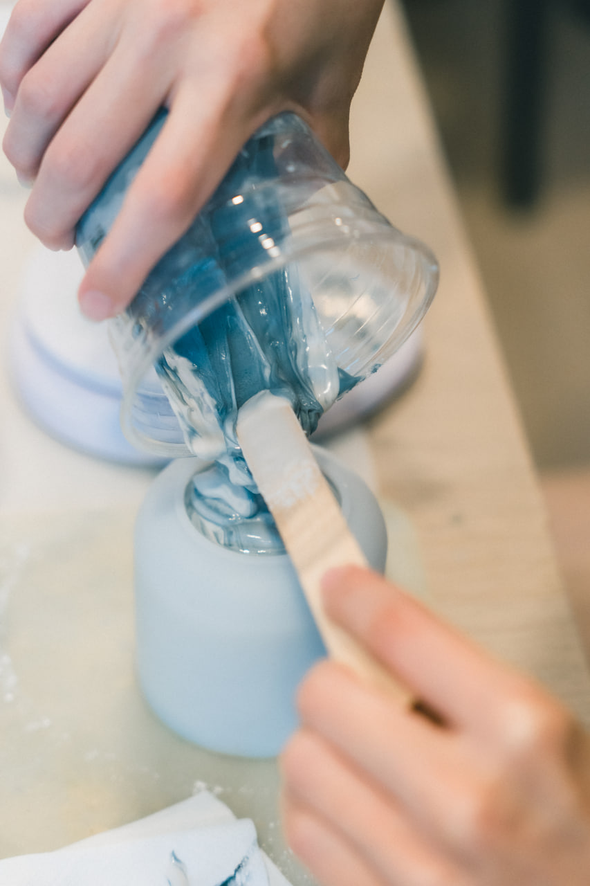 Kintsugi Workshop (with free Jesmonite Pot Class) by Hey Decoupage