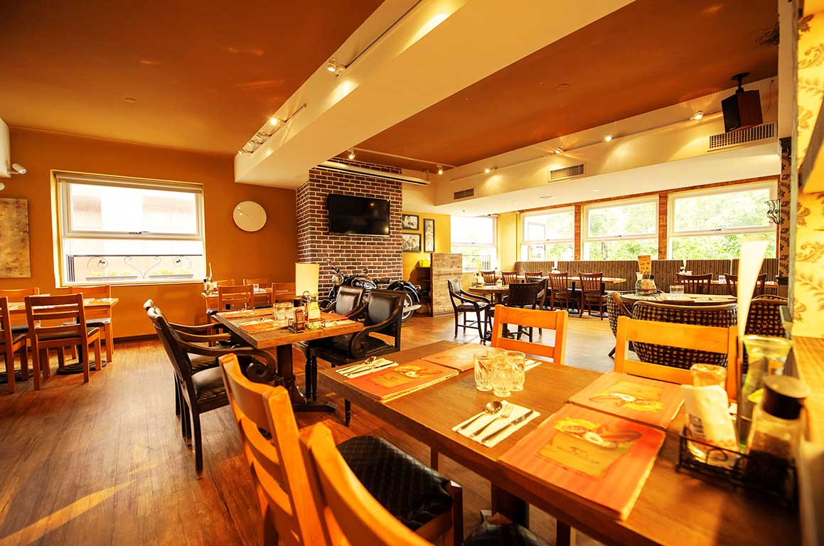 Online Reservation Second Floor Cafe Renai Branch At Mrt Zhongxiao Xinsheng Station Klook Us