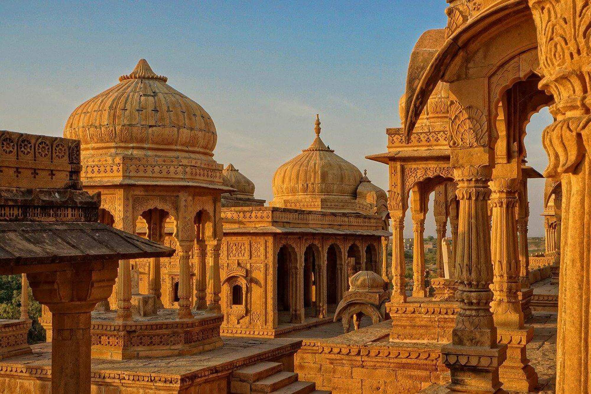 Jaislamer Sightseeing with Sunset Camel & Desert Safari Tour