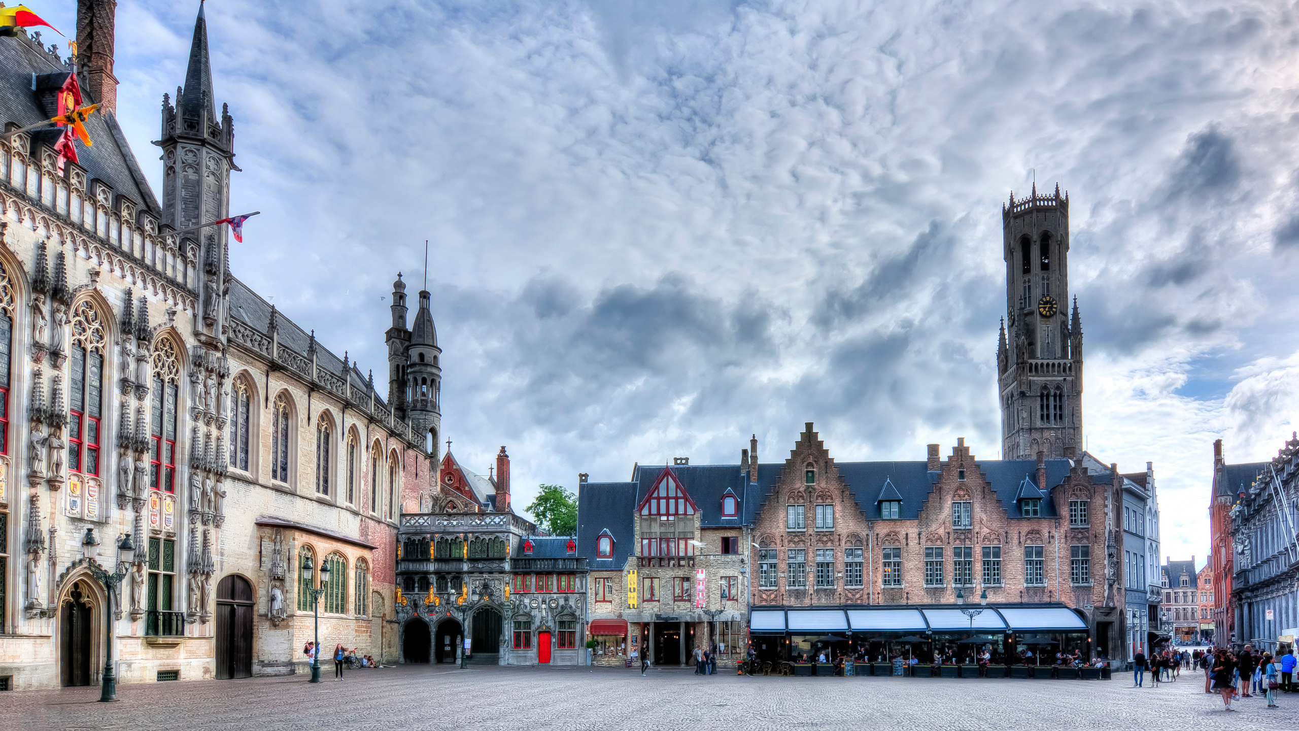 Uncover the Timeless Beauty of Bruges Old Town: A Captivating