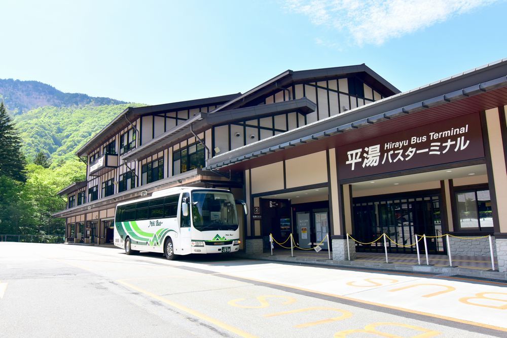 One-Way Bus Ticket: Hirayu Onsen <> Shin-Hotaka Ropeway