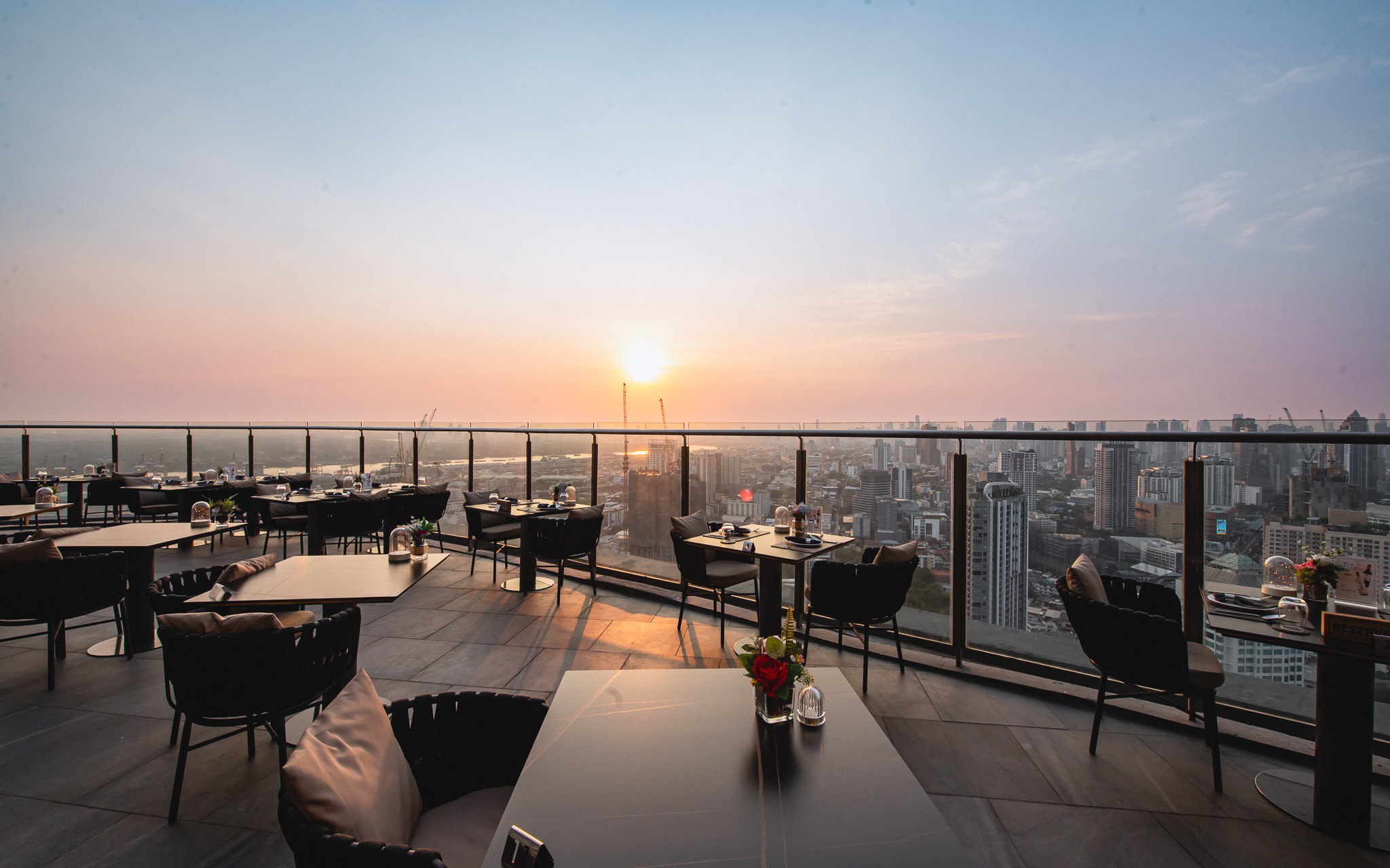 Cielo Sky Bar & Restaurant Rooftop
