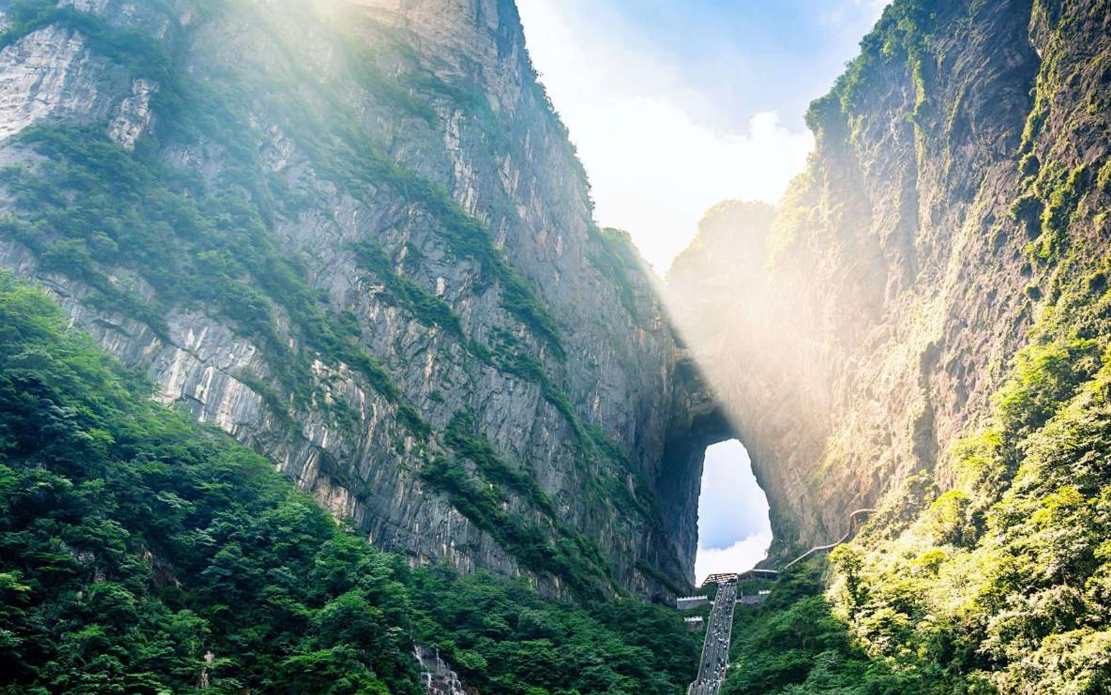 Zhangjiajie National Forest Park/West Hunan Miao Village/Furong Ancient Town/Phoenix Ancient City 5 Days 4 Nights