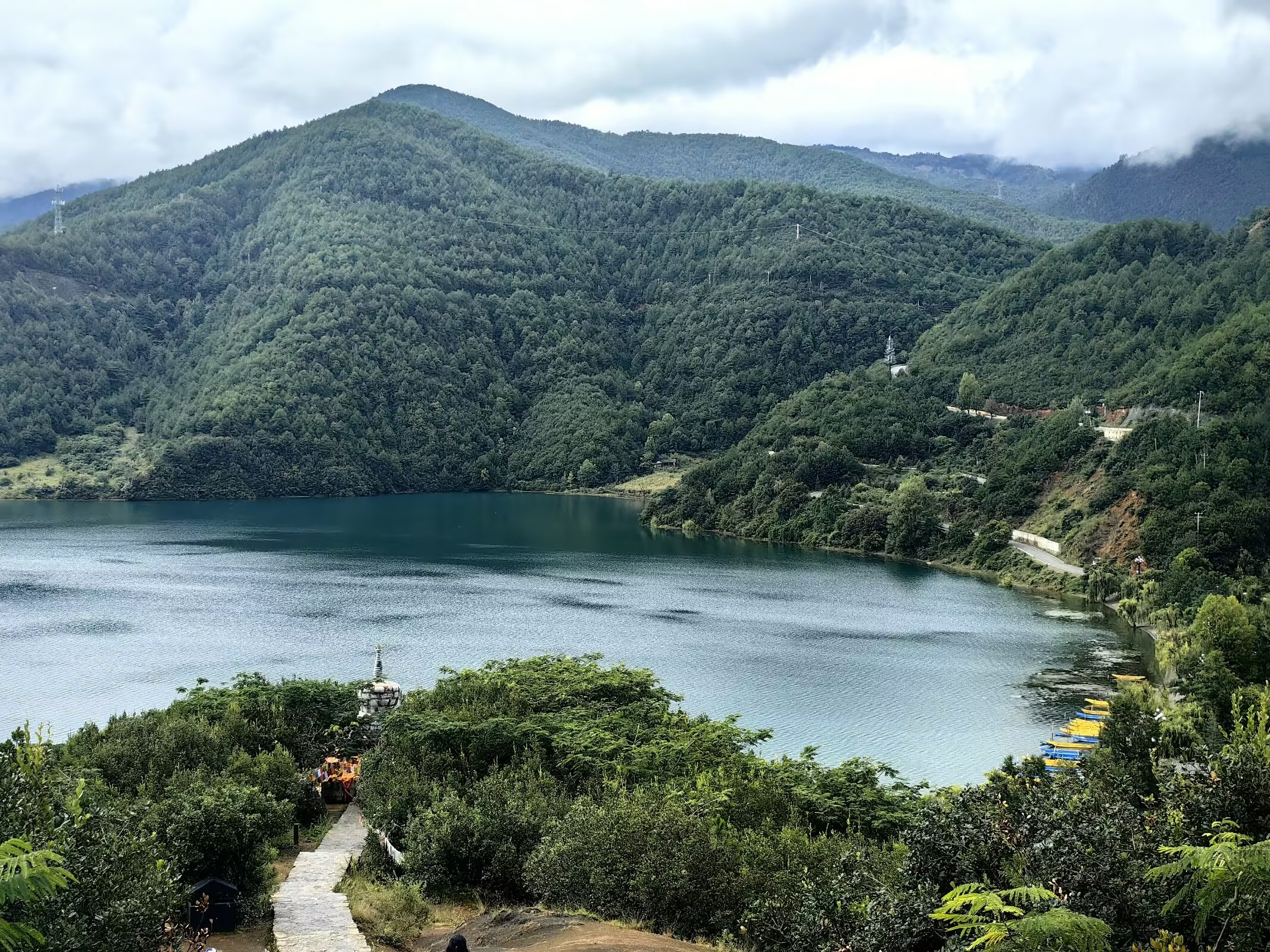 雲南大理麗江瀘沽湖高奢6日（大理雙廊古鎮+網紅環海s公路+洱海+玉龍雪山藍月谷+瀘沽湖“東方女兒國”）