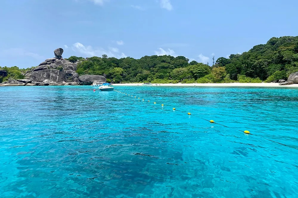普吉島出發西米蘭群島一日遊（雙體帆船）