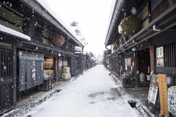 飛騨之裡燈光秀 & 白川鄉2天1夜遊（大阪巴士出發）