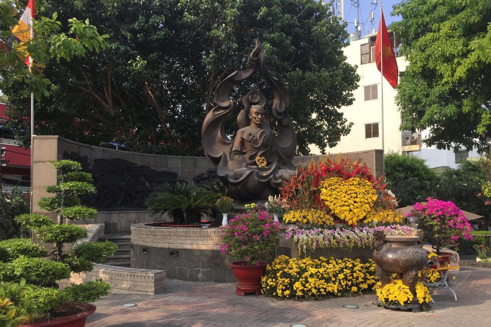 搭乘復古吉普車體驗西貢半日遊