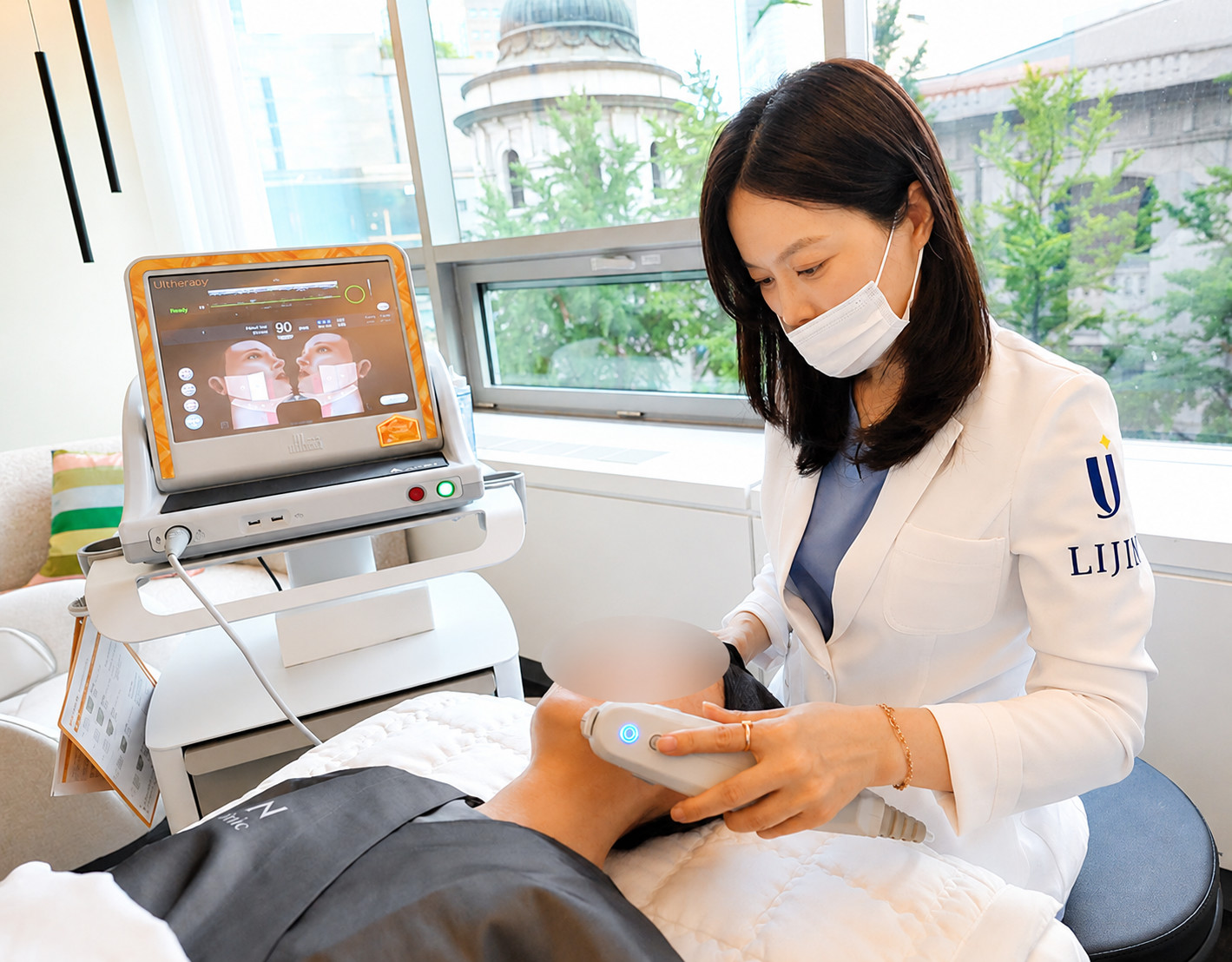 LIJIN Clinic Myeongdong Premium Korean Skincare & Skin Analysis