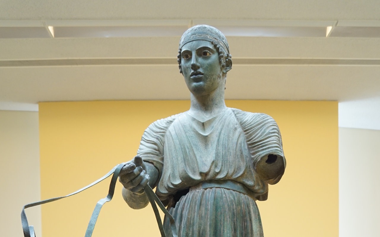 The Athenian Treasury and Temple of Apollo Full-Day Bus Tour in Delphi