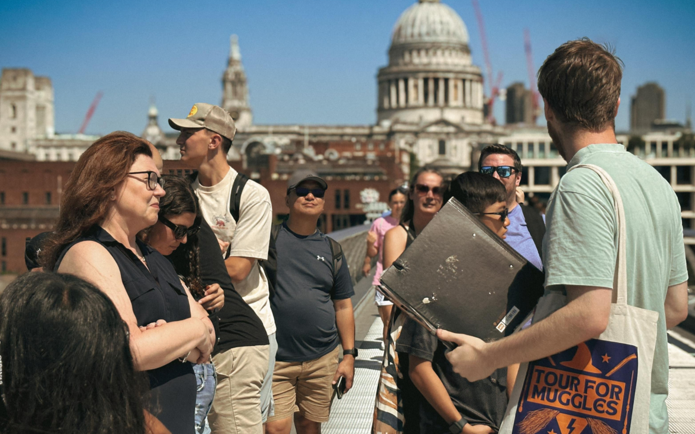 走進魔法世界，倫敦的巫術秘密將在每個角落揭曉