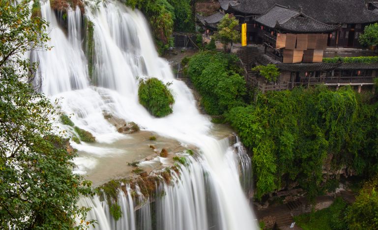 Five Days and Four Nights in Forest Park, Tianmen Mountain, Glass Bridge Grand Canyon, Furong Town, and Fenghuang Ancient City - Core Attractions