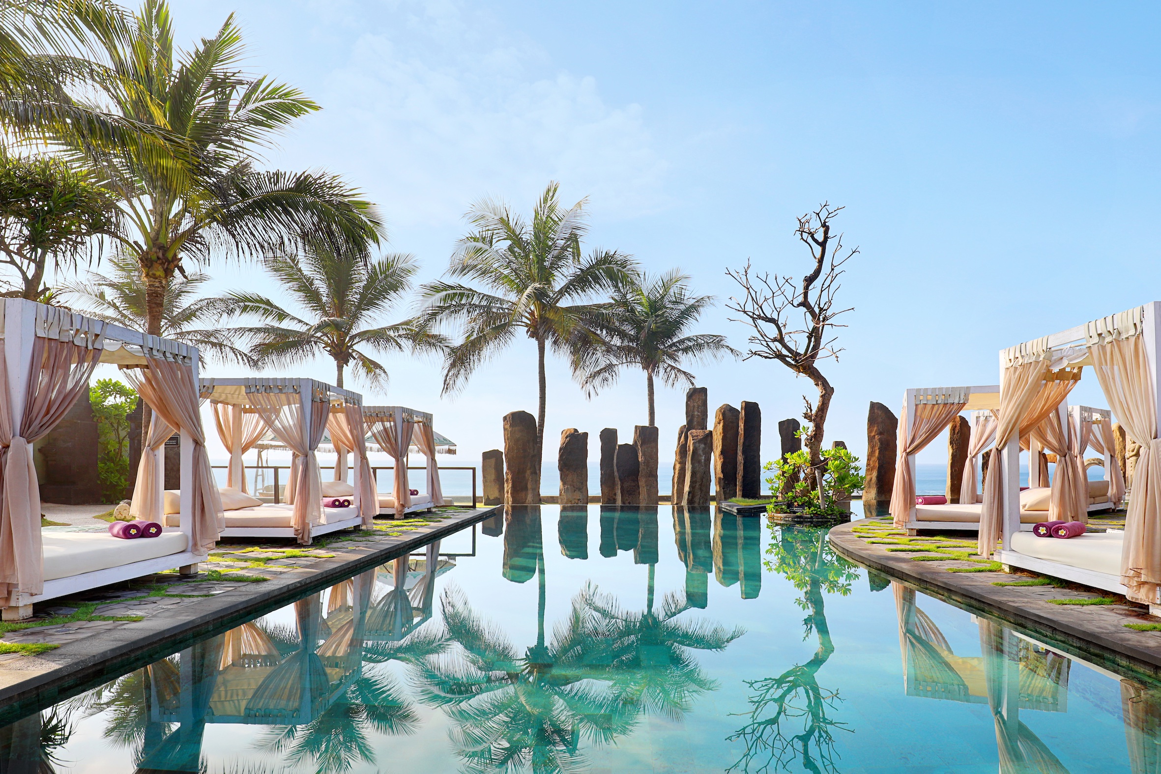 Standing Stones Restaurant And Beach Lounge Dining in Bali