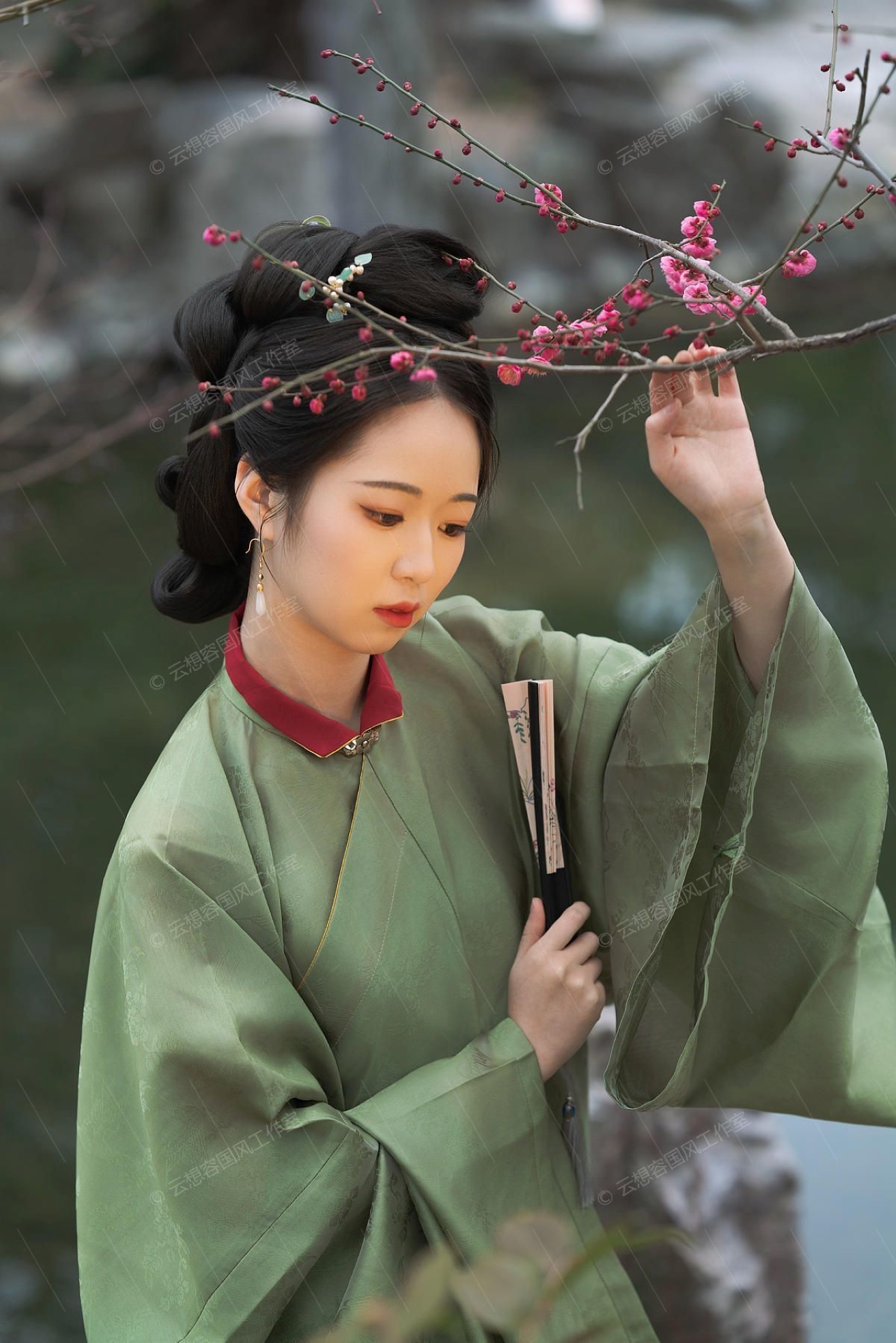 上海朱家角漢服▪拍攝體驗（漢服租賃+可選攝影師外景跟拍體驗+服裝精美多樣+優質服務+高品質服裝）