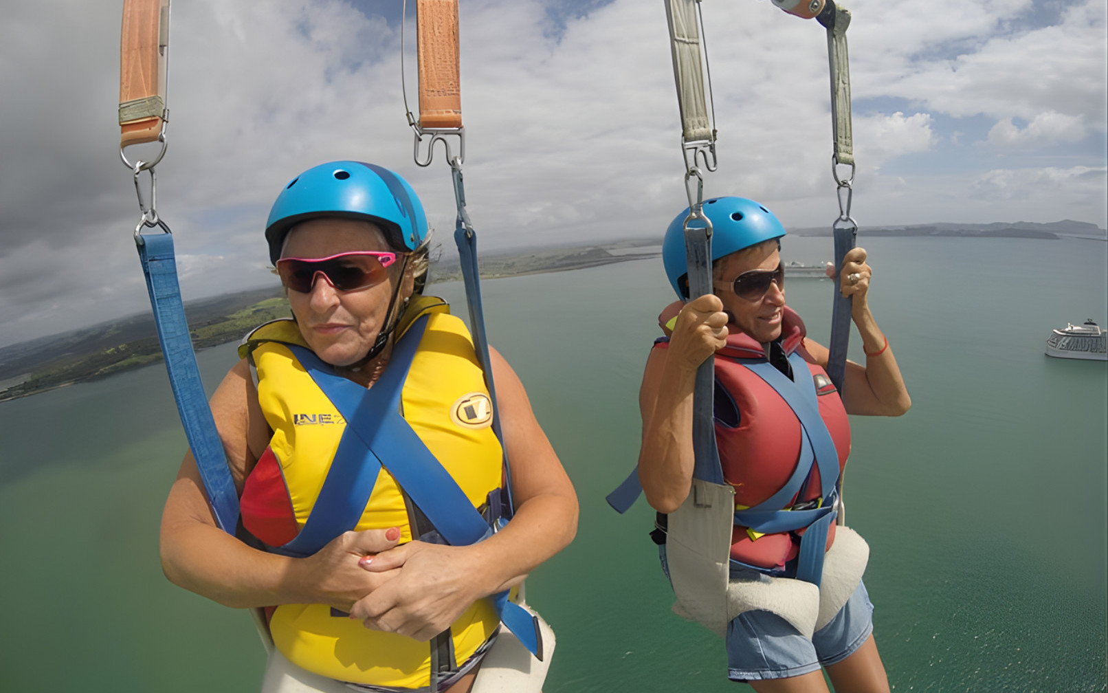 Vagator: Parasailing Experience