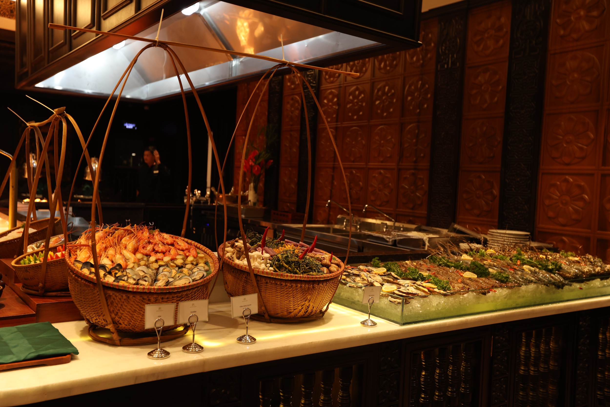 REVER 遊船：西貢河上的精緻美食之旅