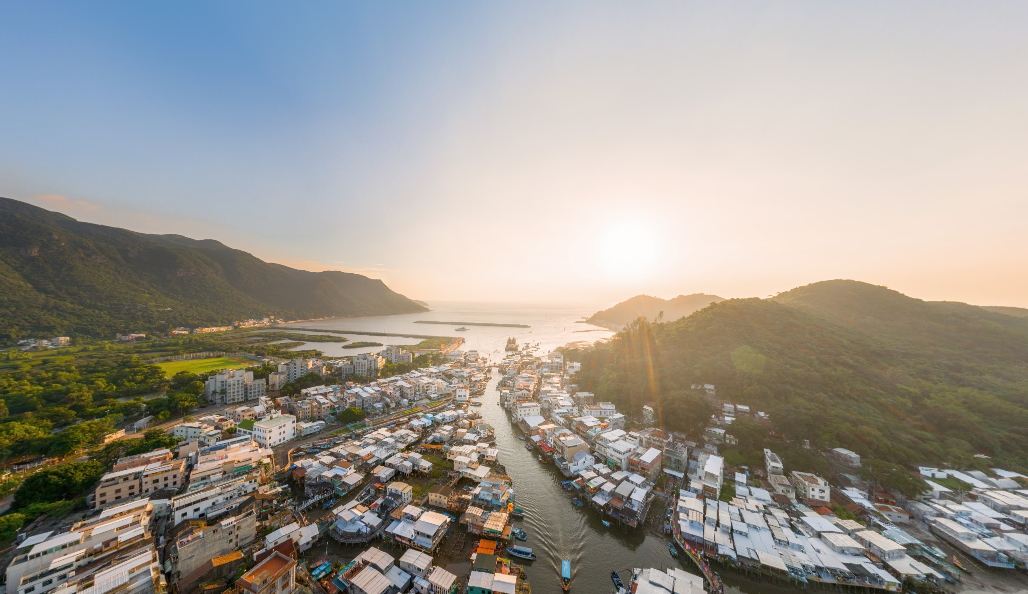 香港: 大嶼山 大佛, 昂坪360纜車, 品嚐寶蓮寺齋菜, 祈福一天遊
