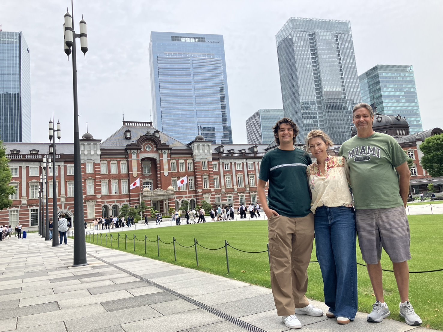 Tokyo Imperial Palace & Tokyo Station Half-Day Walking Tour