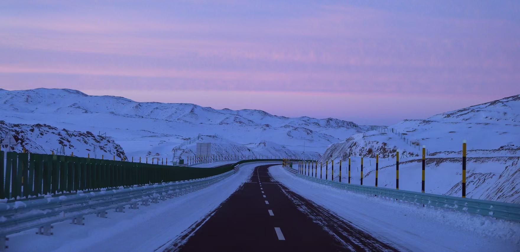司機兼當地人嚮導，暖心護航，全程陪伴進景區遊覽
防滑鏈、雪地胎都是冬季車輛安全的保障，一個都不能打折扣