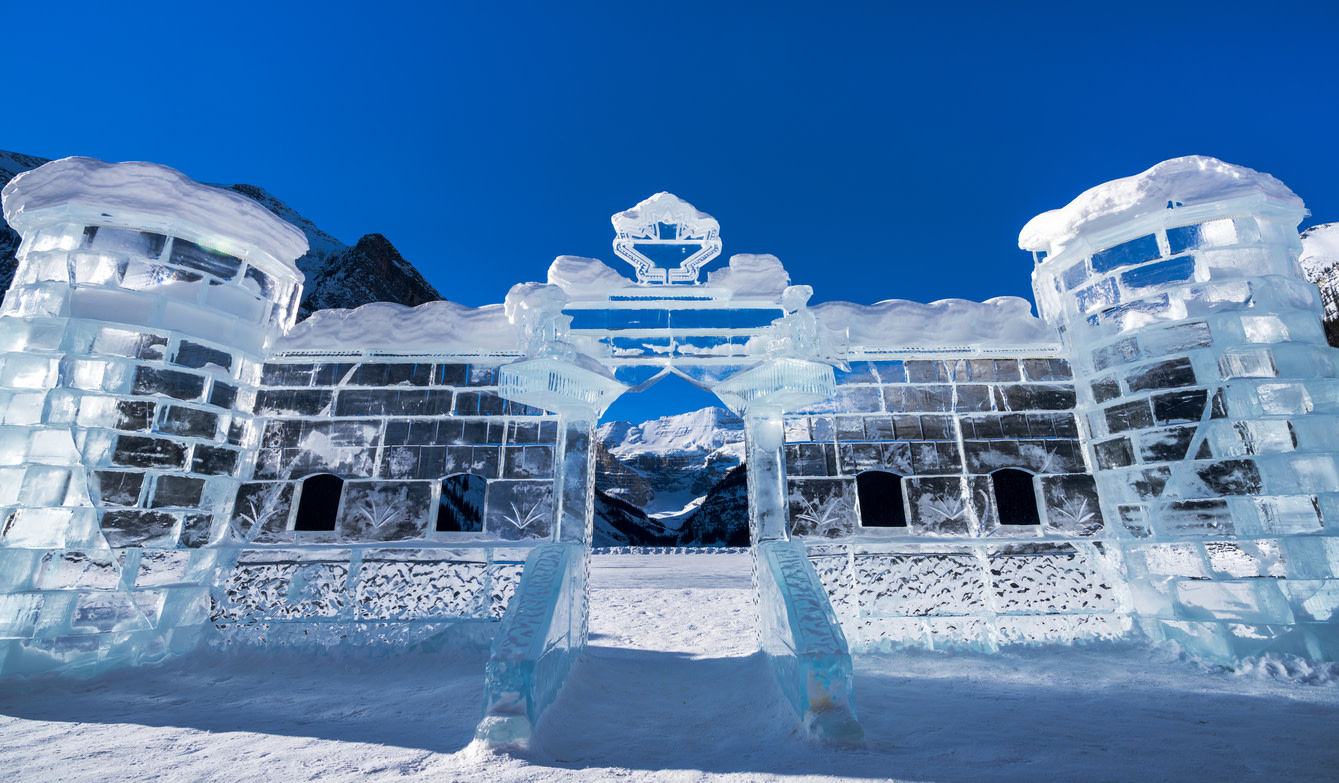 Custom Private Tour: Banff, Moraine Lake, Lake Louise & Beyond