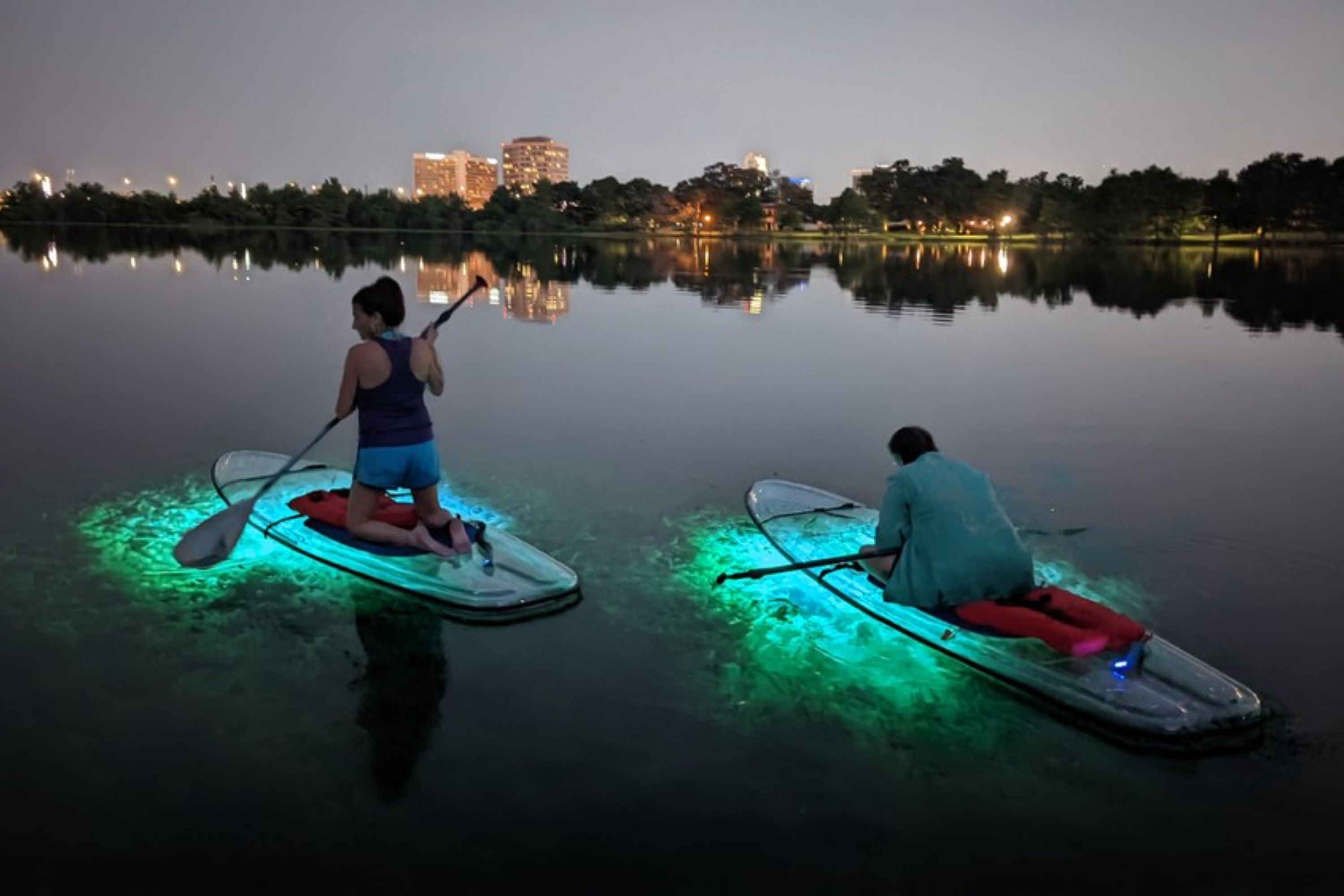 奧蘭多 LED 夜光皮划艇或立式划槳體驗