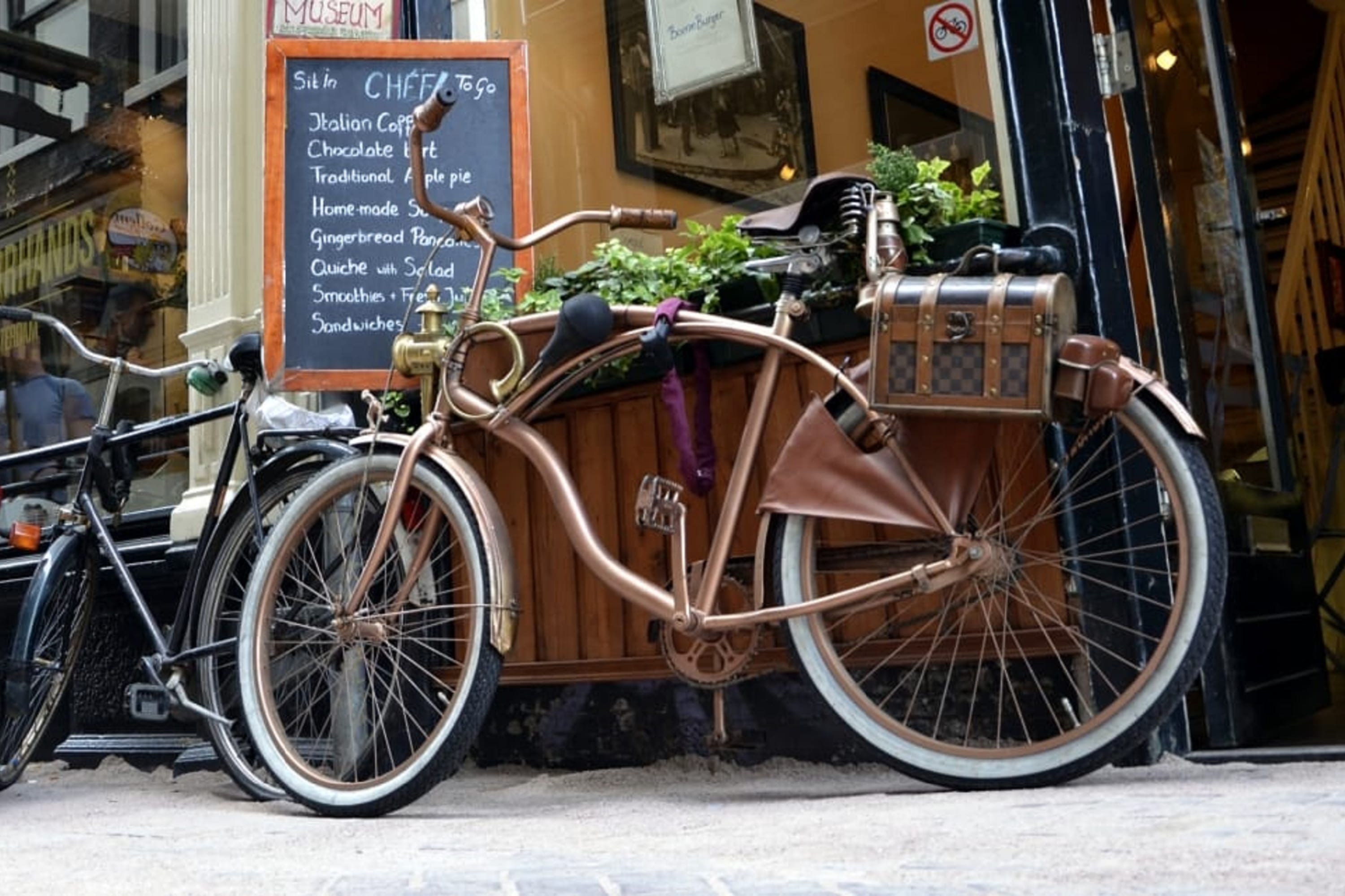 Amsterdam Private Sightseeing Bike Tour